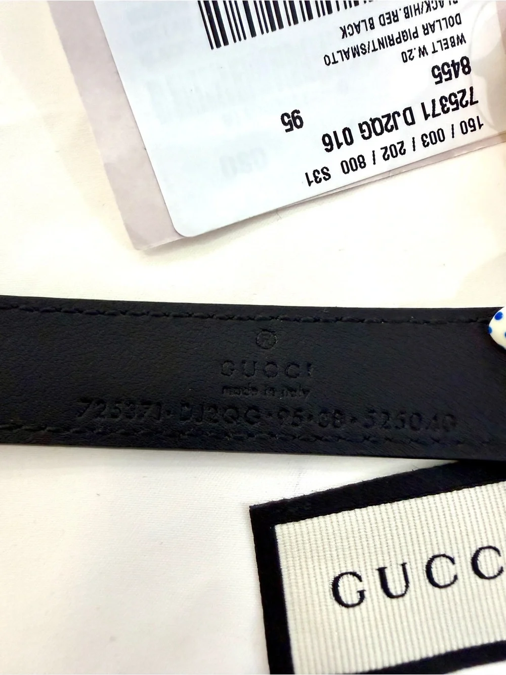 Gucci Strawberry Pendant Belt